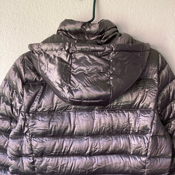 New Andrew Marc Grey Silver Nylon Polyester Duck Down Hooded Puffer Coat size M - Picture 8 of 14
